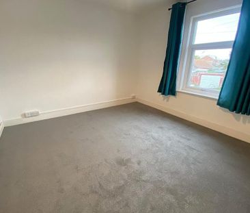 2 bedroom semi-detached house to rent - Photo 4