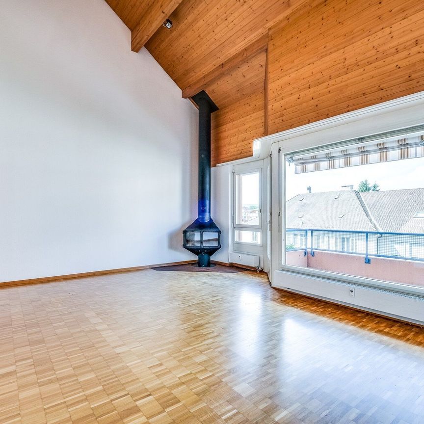 Bereit für eine WG? Originelle Duplexwohnung im Zentrum! - Photo 1