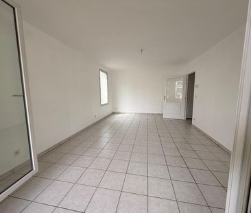 Location Appartement 3 pièces 88m² MEYZIEU 69330 - Photo 1