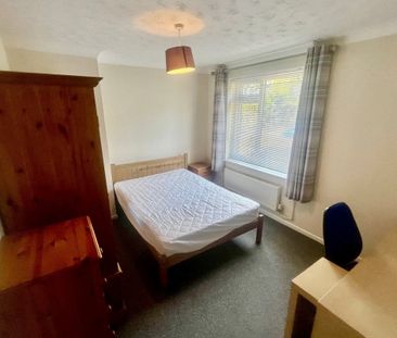 South Park Avenue - Photo 2