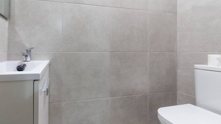 Calle Sueca, Valencia, Valencian Community 46006 - Photo 4