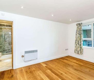 Alexander House, Royal Quarter, KT2 - Photo 1