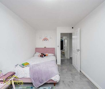 Armfield Grove, Leigh, WN7 - Photo 5