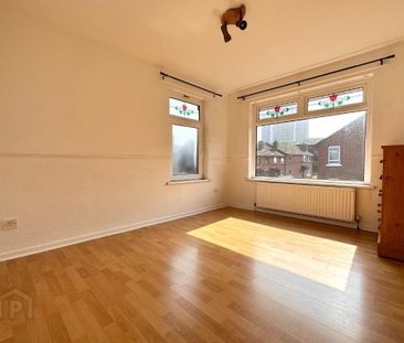 1 Matilda Gardens, Belfast, BT12 5NP - Photo 6