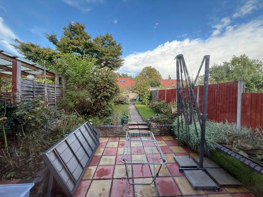 3 bedroom terraced house to rent - Photo 1
