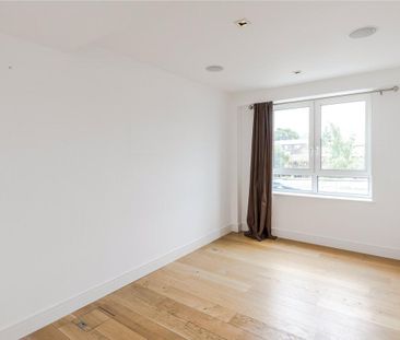 3 bedroom flat in 8 Kew Bridge - Photo 3