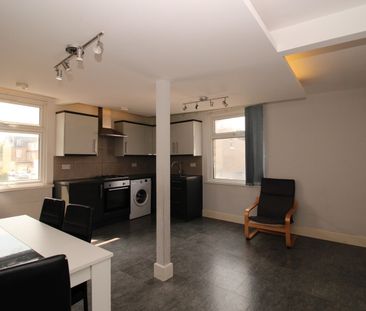 3 Bed Maisonette, Colina Mews, N15 - Photo 5