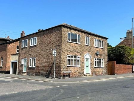 Manor Court, New Road, YO25 - Photo 2