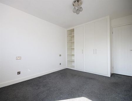 Lyndhurst Close, Wilmslow - Photo 5