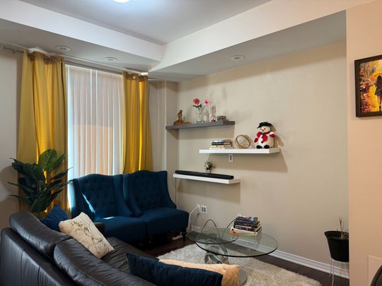 For Lease - 15 Applewood Lane Unit# 86, Toronto, Ontario - Photo 1