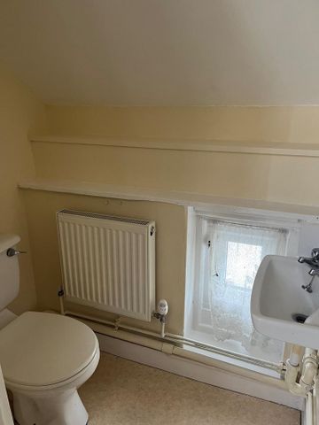 2 bedroom maisonette to rent - Photo 5