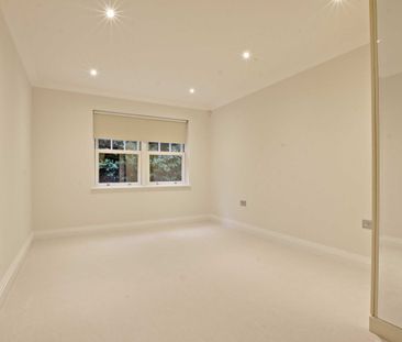 Georges Wood Road, Brookmans Park - Photo 2