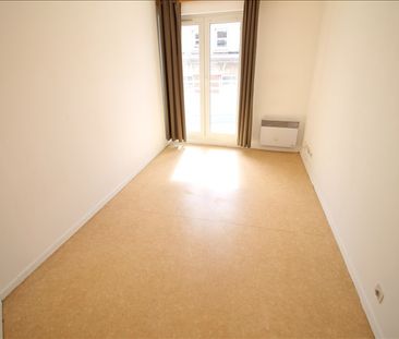 Location Appartement 2 pièces 27m² - Photo 2