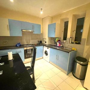 1 bedroom terraced house to rent - Photo 2