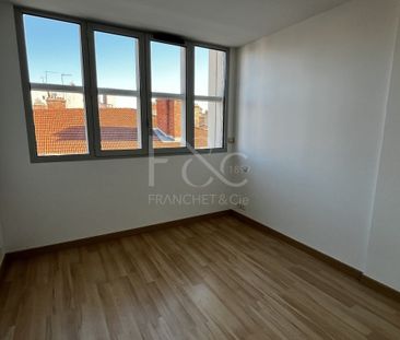 T3 de 113m² - Rue Bourgelat à Lyon 2ème - Photo 4