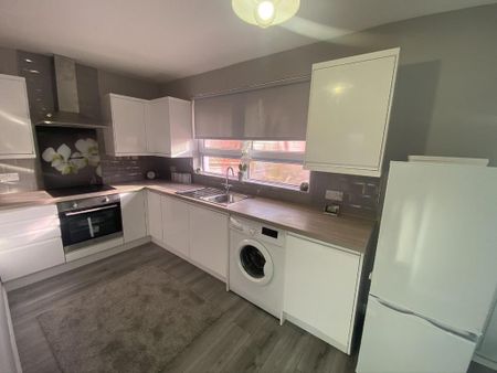 2 bedroom terraced house to rent - Photo 3