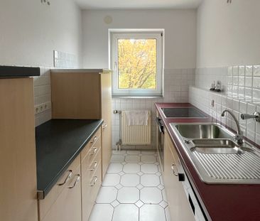 3-Zimmer-Wohnung mit zwei Balkonen und Tiefgaragenstellplatz in Zen... - Foto 1