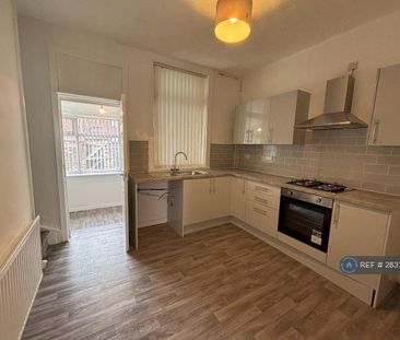 2 bedroom terraced house to rent - Photo 3