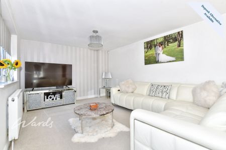 4 bedroom detached house to rent - Photo 2