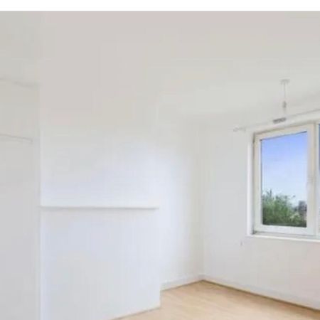 4 Bed Terraced House, Minehead Road, SW16 - Photo 4