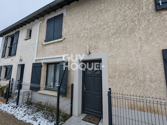 LOCATION d'un T2 (33 m²) à SAINT BONNET DE MURE - Photo 1