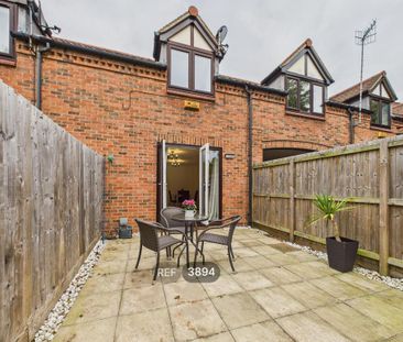 3 bedroom terraced house to rent - Photo 2