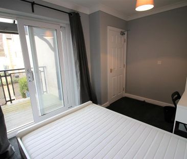 4 bedroom private hall to rent - Photo 6