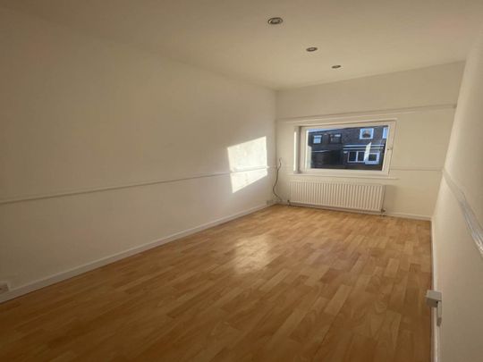 2 Bedroom House For Rent - Photo 1