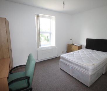 2 Bedroom | Flat 2, 9 North Road East, PL4 6AS - Photo 2