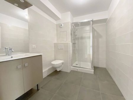 Rental Apartment Rueil-Malmaison Mont-Valérien - Photo 2