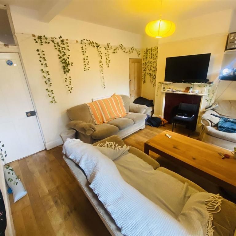 5 bedroom terraced house to rent - Photo 1