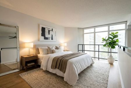 For Lease - 250 Manitoba Street Unit# 702, Toronto, Ontario - Photo 2