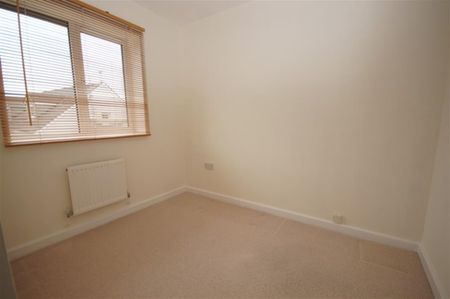 36 Tyle'r Hendy, Miskin, Pontyclun - Photo 2