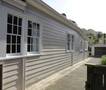 Epsom 3 bdrm classic bungalow on a full section - Photo 3