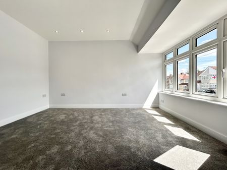 Parkside Avenue, Bexleyheath, DA7 - Photo 3