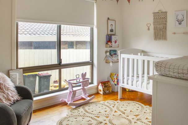 STUNNING HOME IN FANTASTIC LOCATION - Photo 1