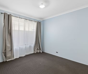 Family home in sought-after location! HOME OEPN SATURDAY 06 JUNE AT... - Photo 4
