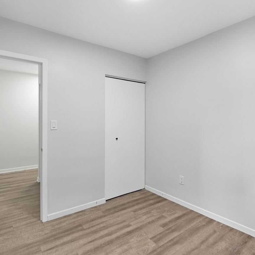 For Lease - 103 Emerald Street, Hamilton, Ontario - Photo 1