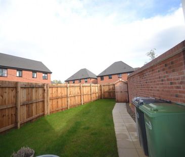 3 Bedroom Semi Detached To Let - Photo 6