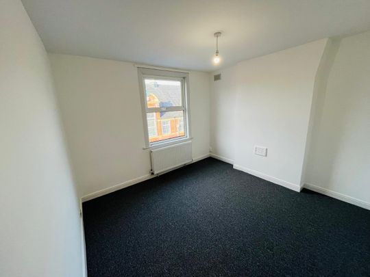 3 Bed End Terrace, Collygate Road, NG2 - Photo 1