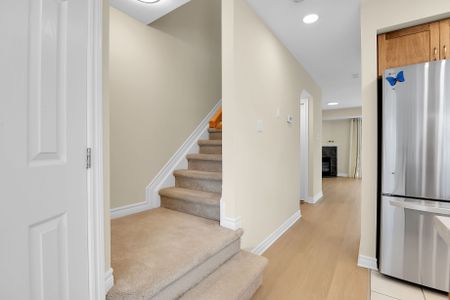 For Lease - 64 Mayflower Private, Woodroffe, Ontario - Photo 5