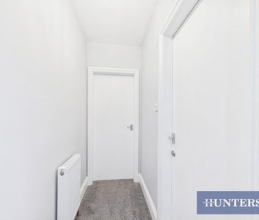 2 bedroom Flat To Let - Photo 5