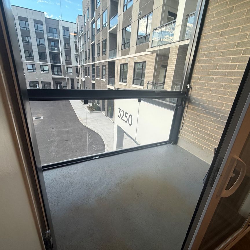 For Lease - 3250 Carding Mill Trail Unit# 236, Oakville, Ontario - Photo 1