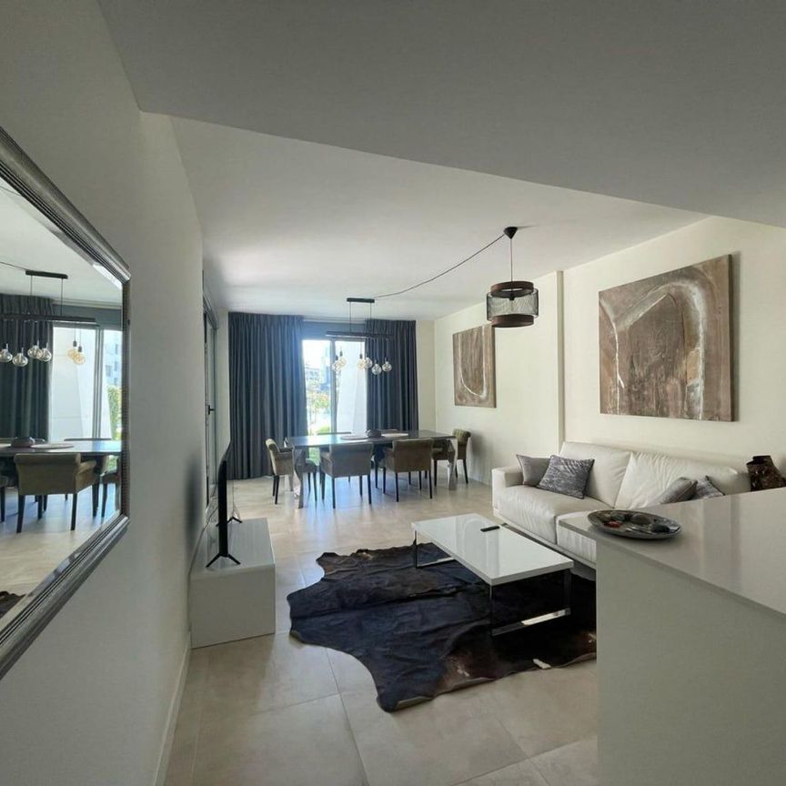 Alquiler de piso en Calle los Avellanos, 12 - Photo 1