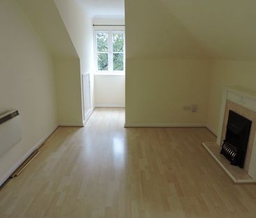 Norn Hill, Basingstoke - Photo 1