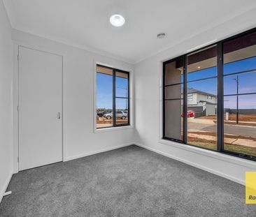 Comfort Meets Convenience in This Well-Appointed 3-Bedroom Home - Photo 4