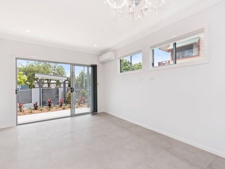 1/169 Park Road, Woolloongabba QLD 4102 - House For Rent | Domain - Photo 2