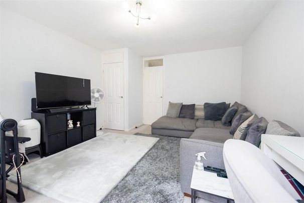 2 bedroom house to rent - Photo 1