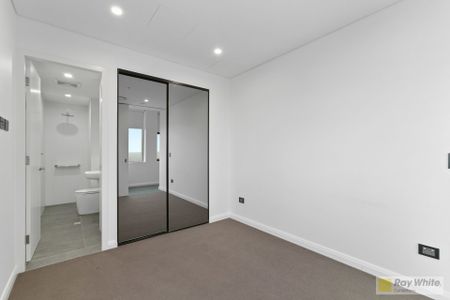 Contemporary City Living with Panoramic Views - Photo 2