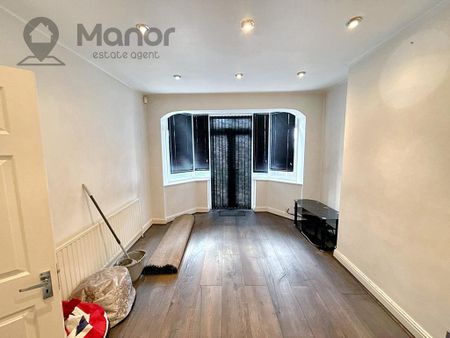 5 bedroom terraced house to rent - Photo 3